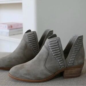 Vince Camuto Pevista Suede Gray Ankle Booties-Worn 1 time